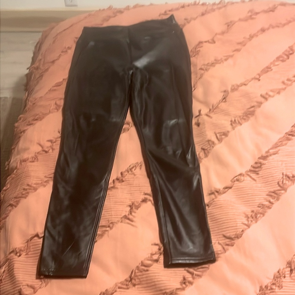 Gap vegan leather fleece lined leggings